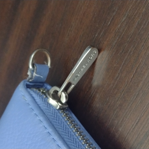 Michael Kors Blue Leather Wallet Clutch 6.5"x3.5" - Picture 5 of 10